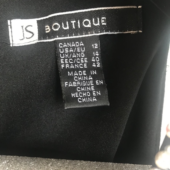 Simple and Elegant Black Evening Dress - Picture 2 of 2